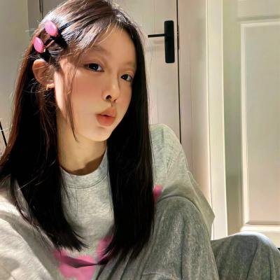 彼女